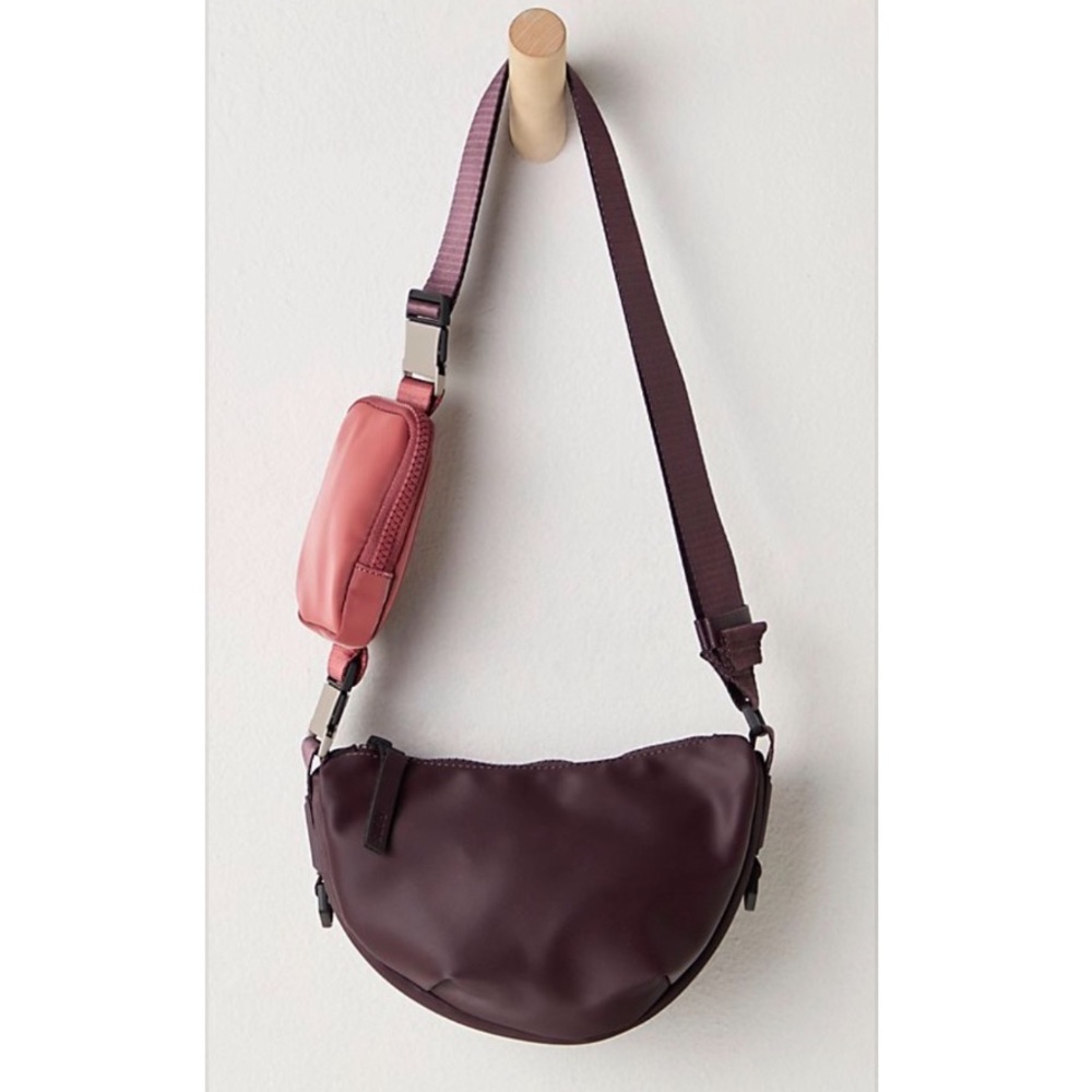 RAINS Valera Shoulder Bag Mini.